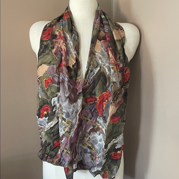 Accessories - 100 % Silk Floral Patterned Scarf